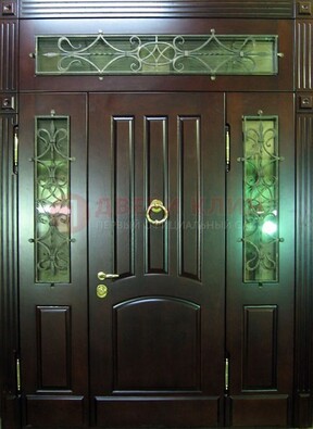 Стальная парадная дверь со стеклом и ковкой ДПР-18 для деревянного дома в Петрозаводске